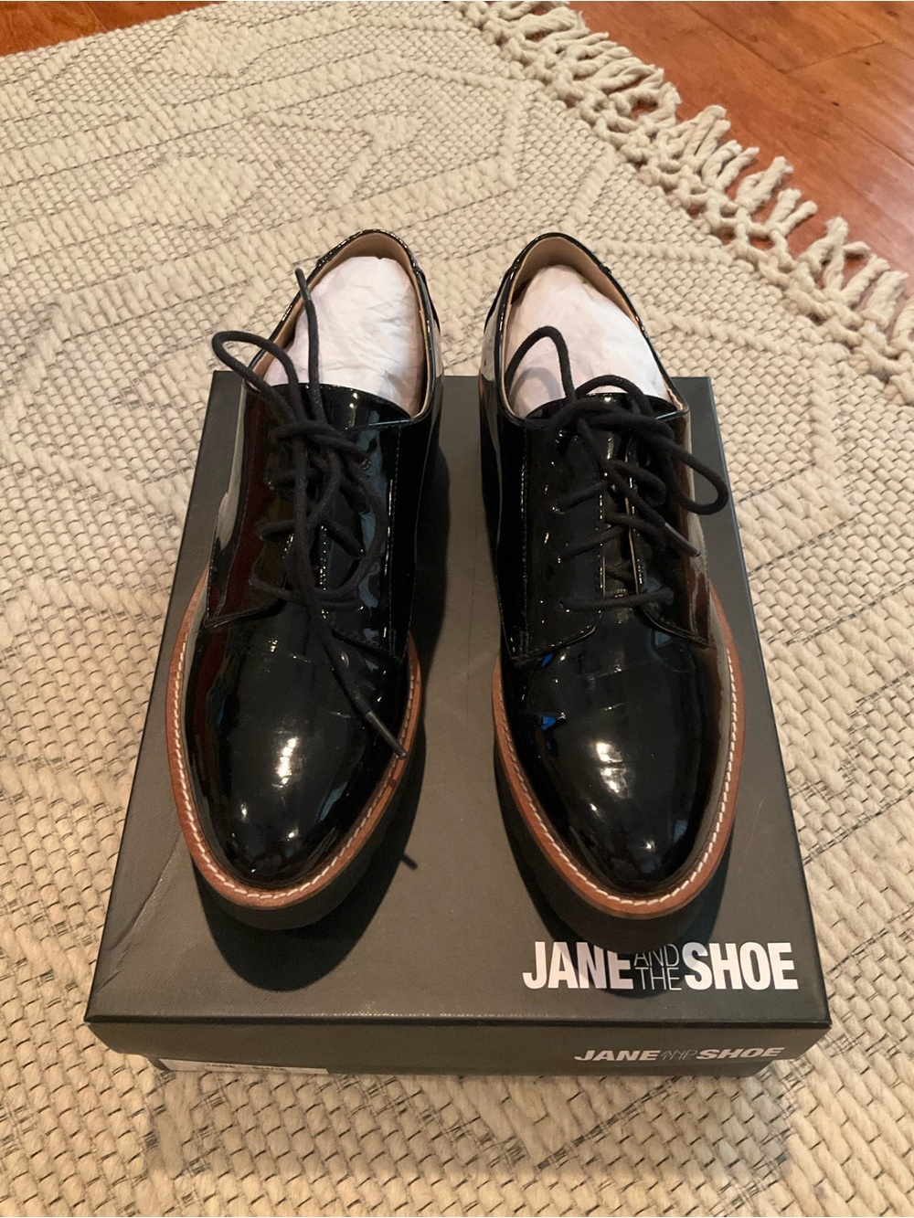 JANE AND THE SHOE Black Patent Leather Derby Oxfords with Brown Welt